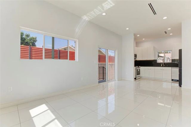 1135 E Windsor, Glendale, CA 91205