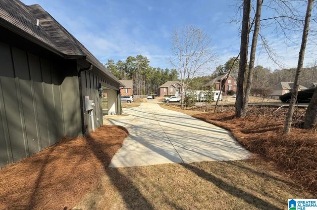 214 BRIARWOOD DRIVE, Columbiana, AL 35051