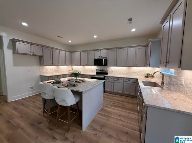 214 BRIARWOOD DRIVE, Columbiana, AL 35051