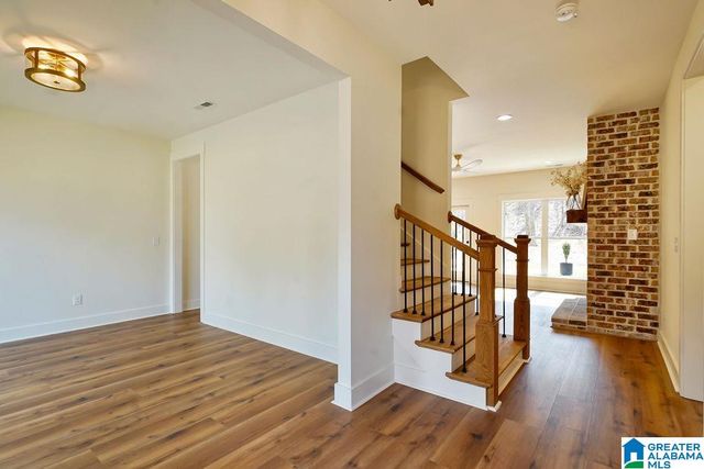 214 BRIARWOOD DRIVE, Columbiana, AL 35051