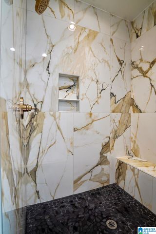 214 BRIARWOOD DRIVE, Columbiana, AL 35051