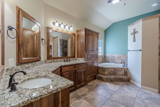 2628 Wolf Lair, New Braunfels, TX 78132