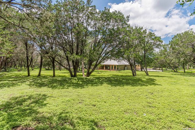 2628 Wolf Lair, New Braunfels, TX 78132