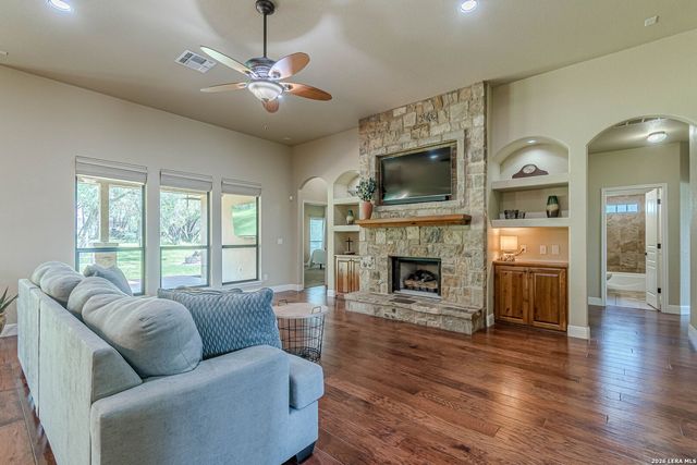 2628 Wolf Lair, New Braunfels, TX 78132