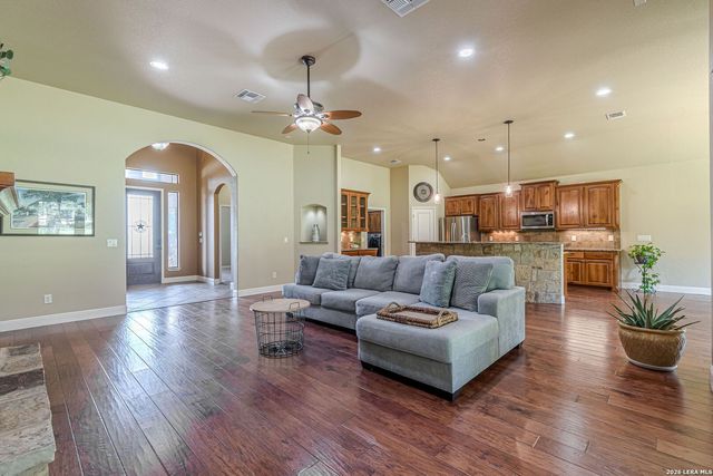 2628 Wolf Lair, New Braunfels, TX 78132