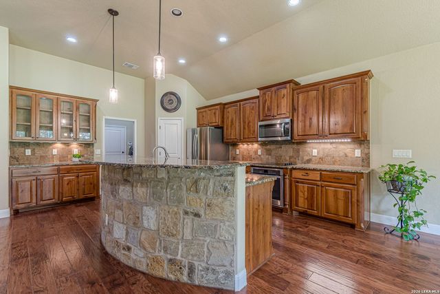 2628 Wolf Lair, New Braunfels, TX 78132