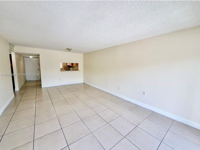 1975 W 44th Pl 203, Hialeah, FL 33012