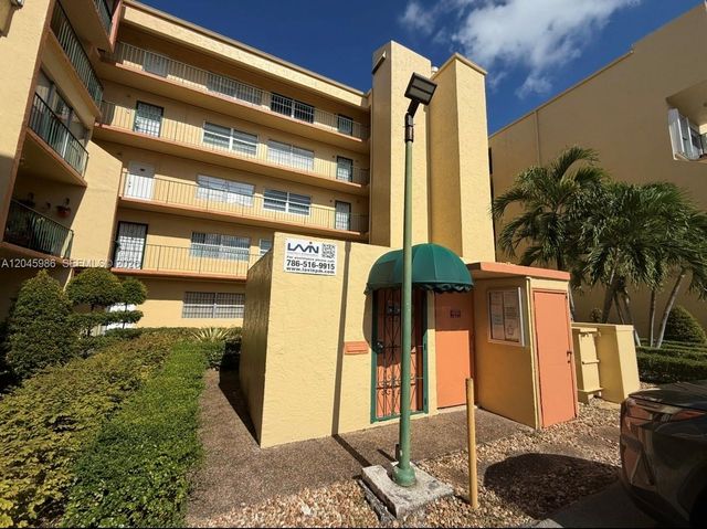 1975 W 44th Pl 203, Hialeah, FL 33012