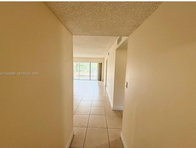 1975 W 44th Pl 203, Hialeah, FL 33012