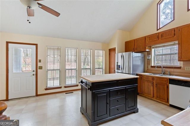 1725 Reynolds Road SW, Atlanta, GA 30331
