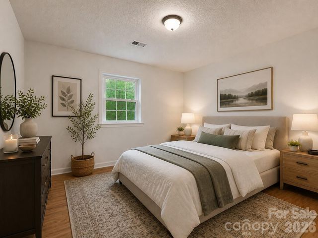 211 Lakeview Road, Cherryville, NC 28021