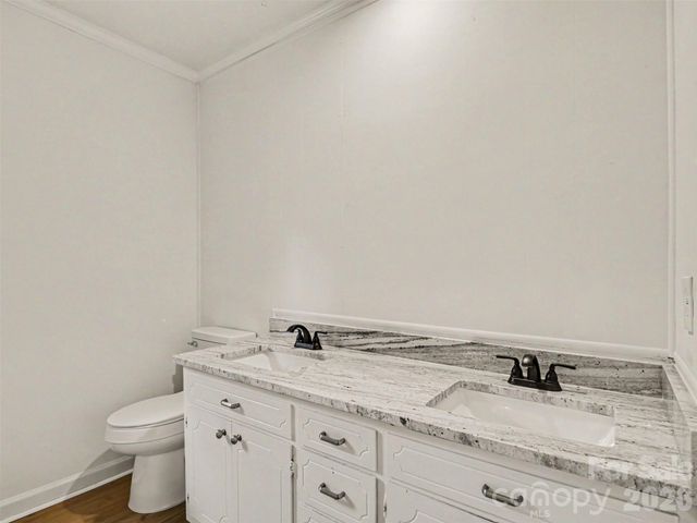 211 Lakeview Road, Cherryville, NC 28021