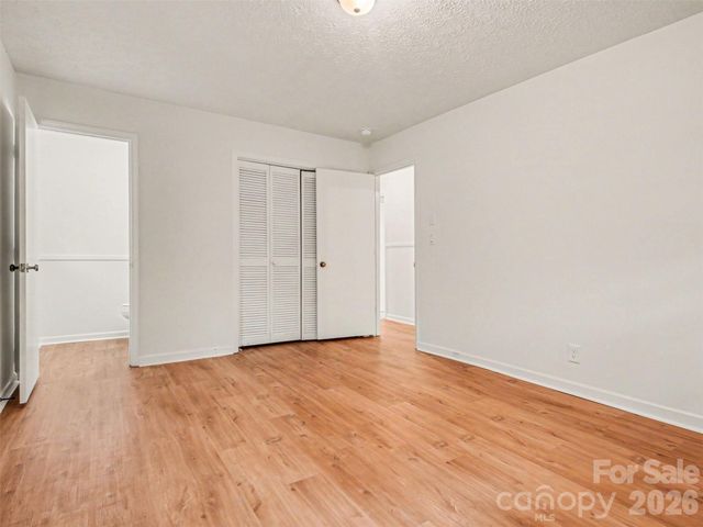 211 Lakeview Road, Cherryville, NC 28021