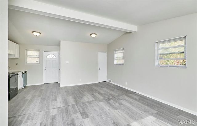 8701 Harold Drive, Berkeley, MO 63134