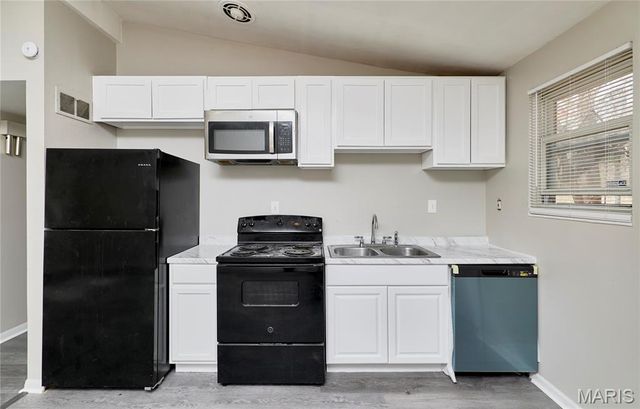 8701 Harold Drive, Berkeley, MO 63134