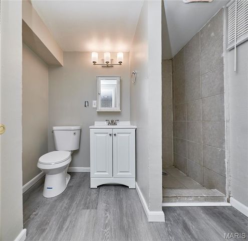 8701 Harold Drive, Berkeley, MO 63134