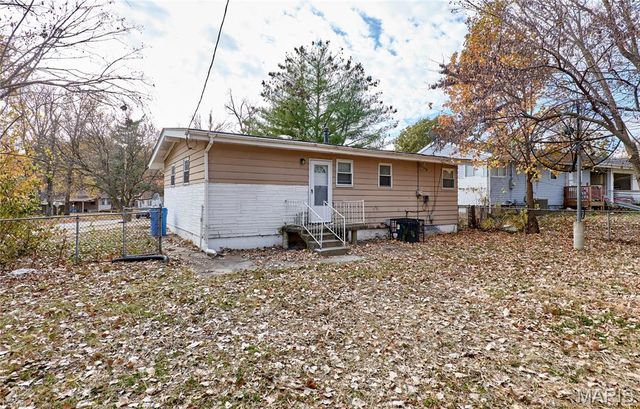 8701 Harold Drive, Berkeley, MO 63134