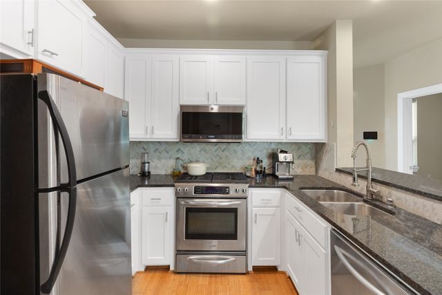 3915 Congress Avenue 200, Dallas, TX 75219