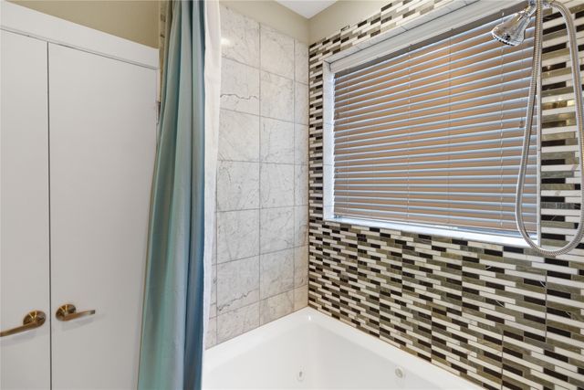 3915 Congress Avenue 200, Dallas, TX 75219