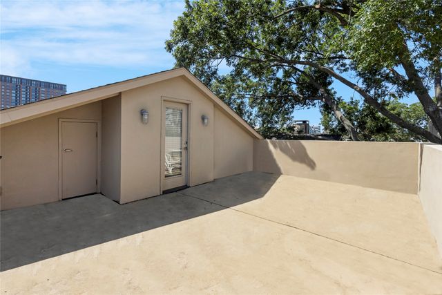 3915 Congress Avenue 200, Dallas, TX 75219
