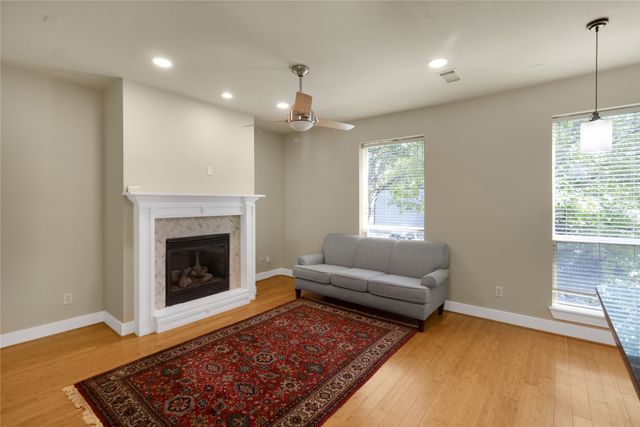 3915 Congress Avenue 200, Dallas, TX 75219