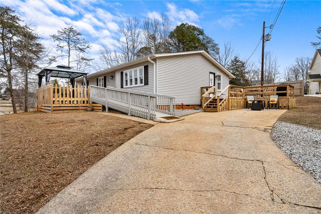 401 Margie Court, Seneca, SC 29678