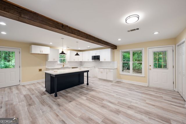 265 Timberidge Drive, Newnan, GA 30263