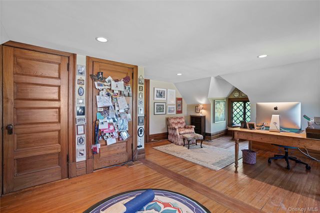 240 Monterey Avenue, Pelham, NY 10803