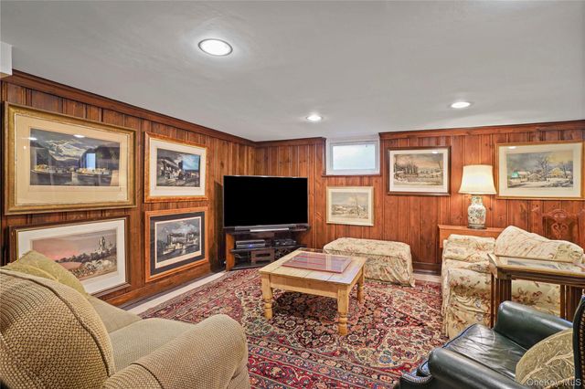 240 Monterey Avenue, Pelham, NY 10803