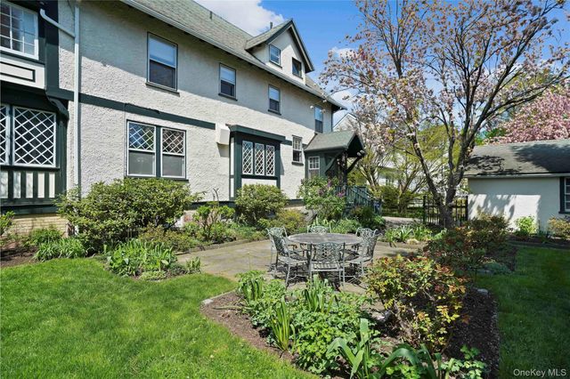 240 Monterey Avenue, Pelham, NY 10803