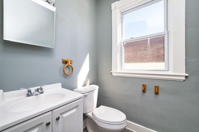 36 Kane St, New Bedford, MA 02740