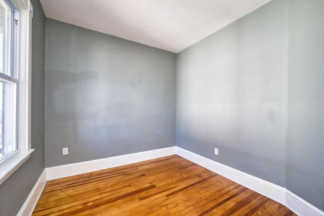 36 Kane St, New Bedford, MA 02740