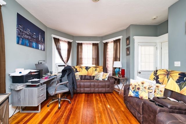 36 Kane St, New Bedford, MA 02740