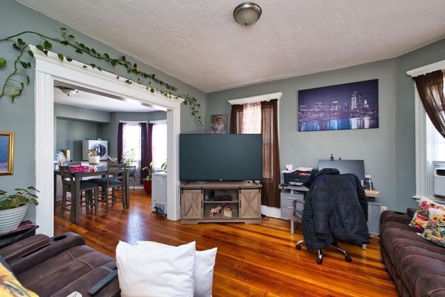 36 Kane St, New Bedford, MA 02740