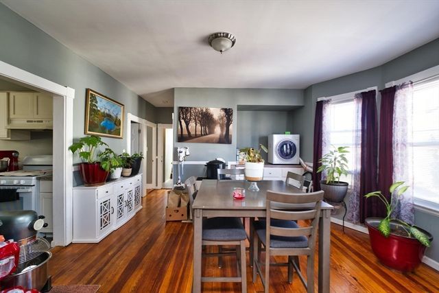 36 Kane St, New Bedford, MA 02740