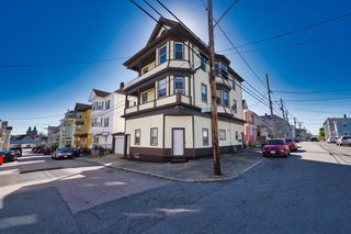 36 Kane St, New Bedford, MA 02740