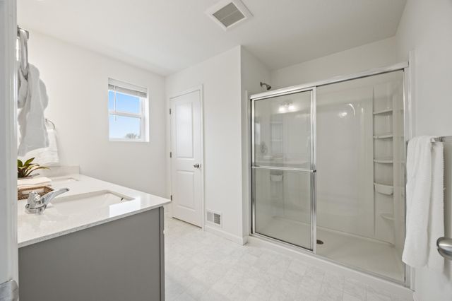 7161 Walnut Grove Way N, Maple Grove, MN 55311