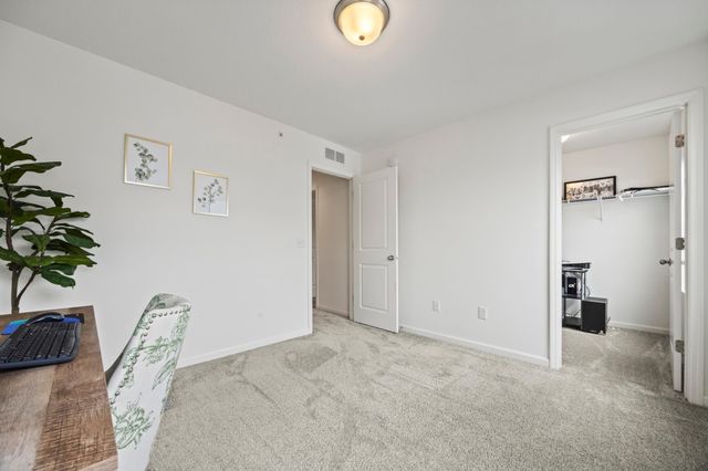 7161 Walnut Grove Way N, Maple Grove, MN 55311