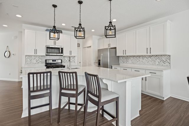 7161 Walnut Grove Way N, Maple Grove, MN 55311