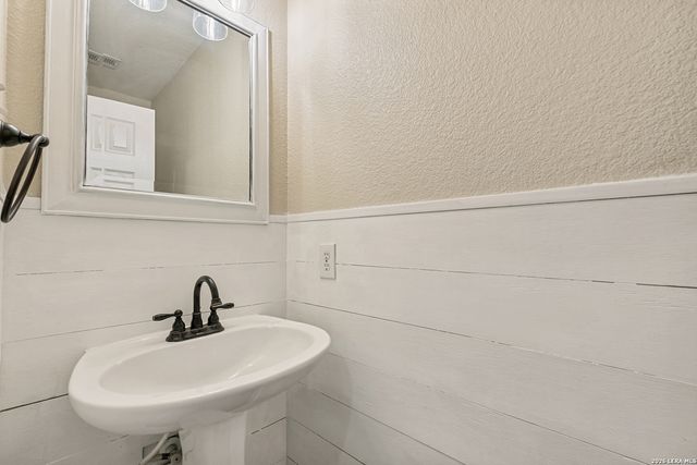 7331 Nebula Vly, San Antonio, TX 78252