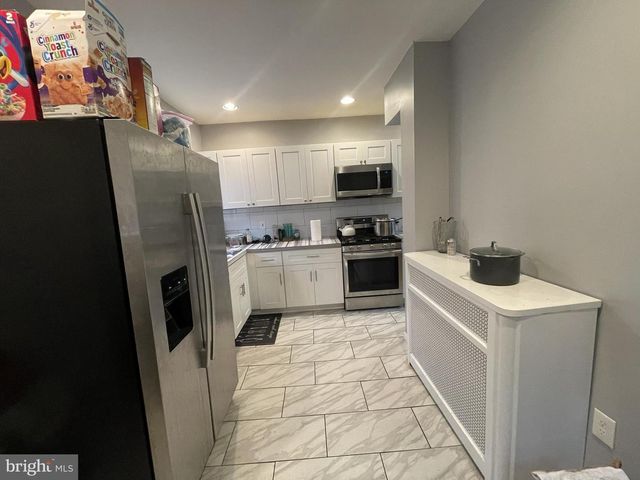 5435 WESTFORD RD, Philadelphia, PA 19120