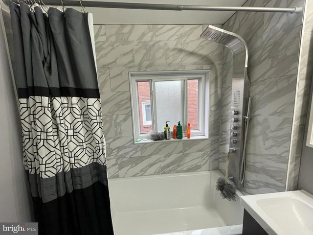 5435 WESTFORD RD, Philadelphia, PA 19120