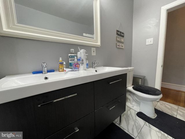 5435 WESTFORD RD, Philadelphia, PA 19120