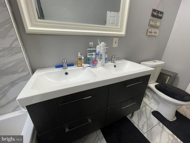 5435 WESTFORD RD, Philadelphia, PA 19120