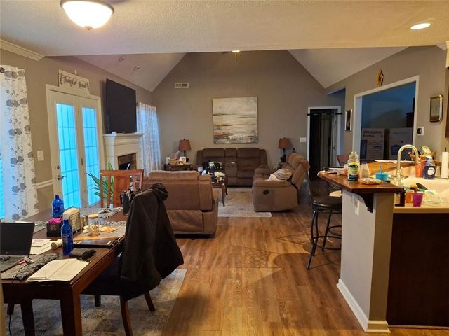 84 PEBBLE CREEK Drive, Newnan, GA 30265