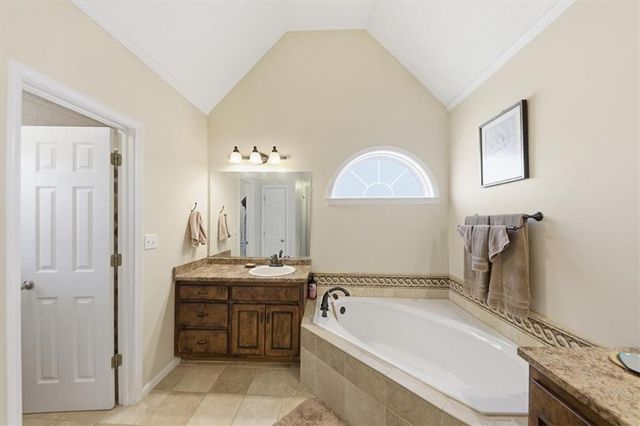 84 PEBBLE CREEK Drive, Newnan, GA 30265