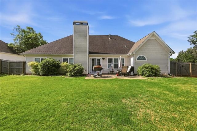 84 PEBBLE CREEK Drive, Newnan, GA 30265