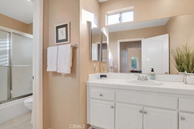 22420 Pinewood Court, Calabasas, CA 91302