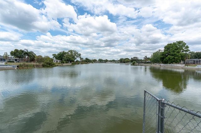 8007 MIMOSA DRIVE, Port Richey, FL 34668
