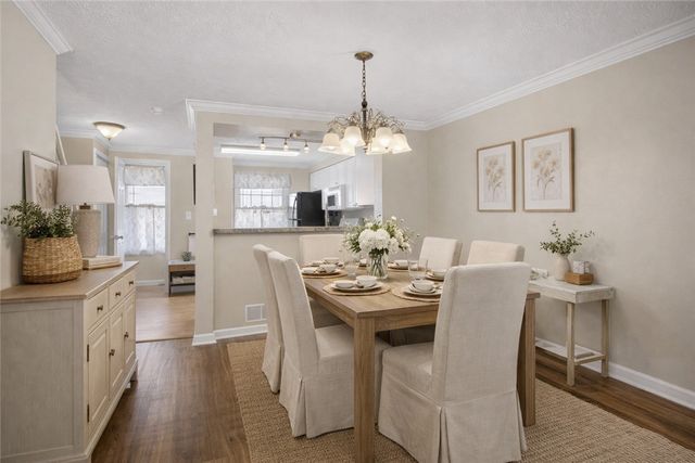 1513 Timberidge Dr, Bethel Park, PA 15102